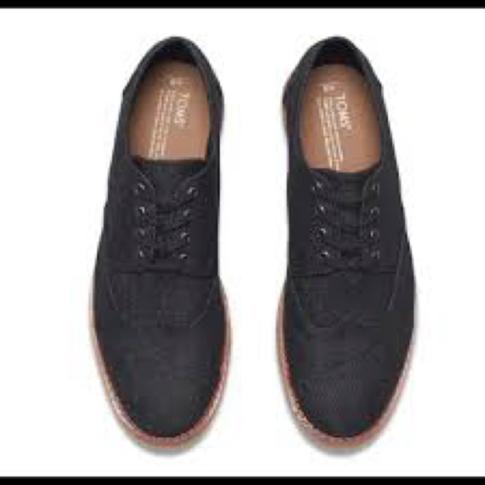 Toms Men’s Brogue lace up shoes black size 9.5
